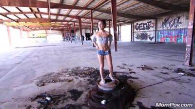 Allie Milf Fucked In Abandoned Warehouse Anal - upornia.com