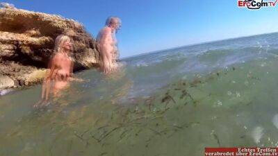 Spontanously Anal Threesome At The Beach With A Spanish Couple And A Stranger - hclips.com - Spain