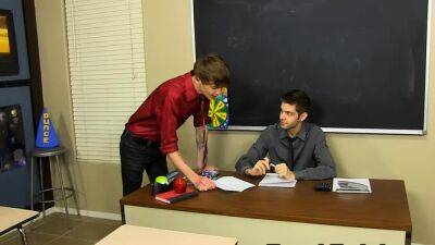 Teacher Max Morgan anal fucked by twink student Elijah White - drtuber.com