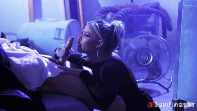 Jessa Rhodes - Jessa Rhodes' X-Rated Encounter: Anal & Fingering Fantasy - veryfreeporn.com