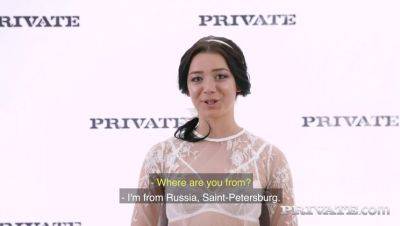 Private Castings: Emily Bender, debuts with anal - porntry.com - Russia