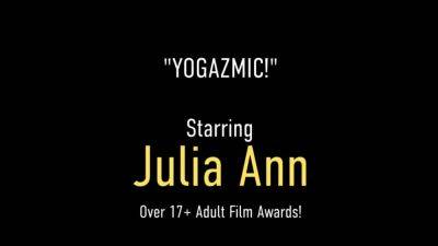 Yoga smic MILF Julia Ann Likes Anal with her Buff Instructor - hotmovs.com