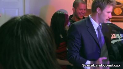 Daphne Rosen and Angel Gee fuck at a house party - Angel Gee, Daphne Rosen, Levi Cash, and Seth Dickens - Anal QTs - hotmovs.com