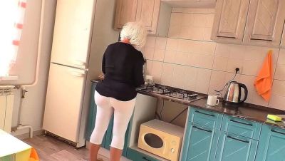 Hot MILF spreads her big ass for stepson's huge dick - rough anal sex - porntry.com